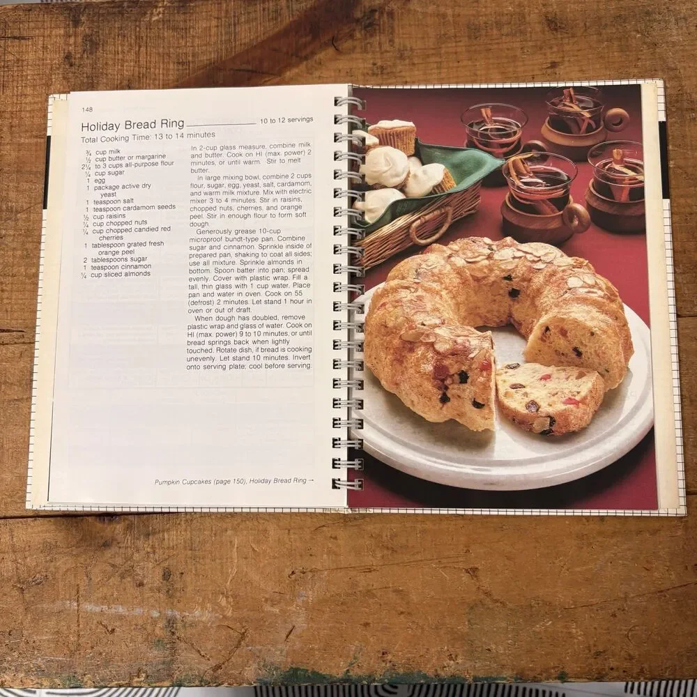 Vintage Sanyo Microwave Cookbook 1985